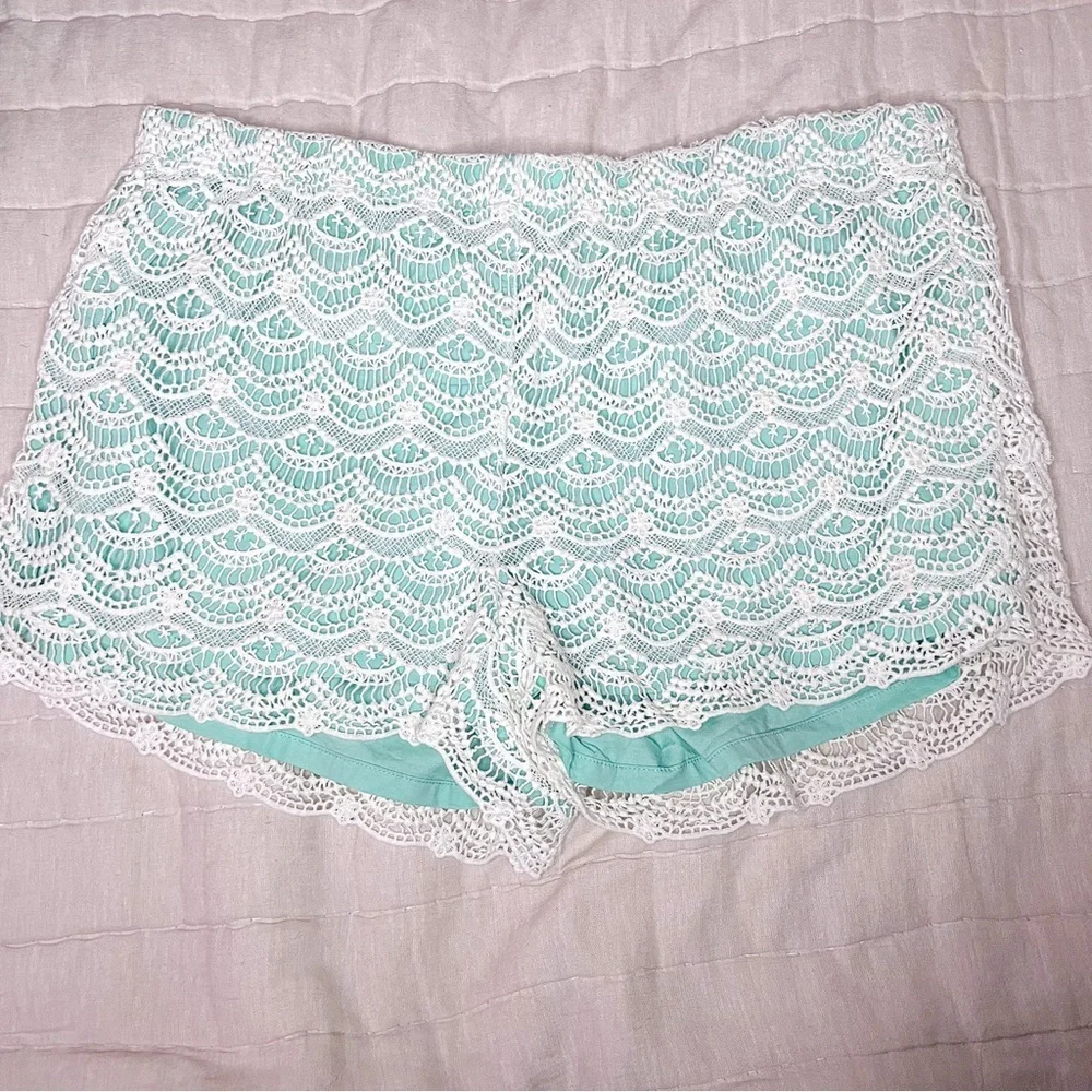 Southern Tide Emma Lace Short in Starboard Size Large